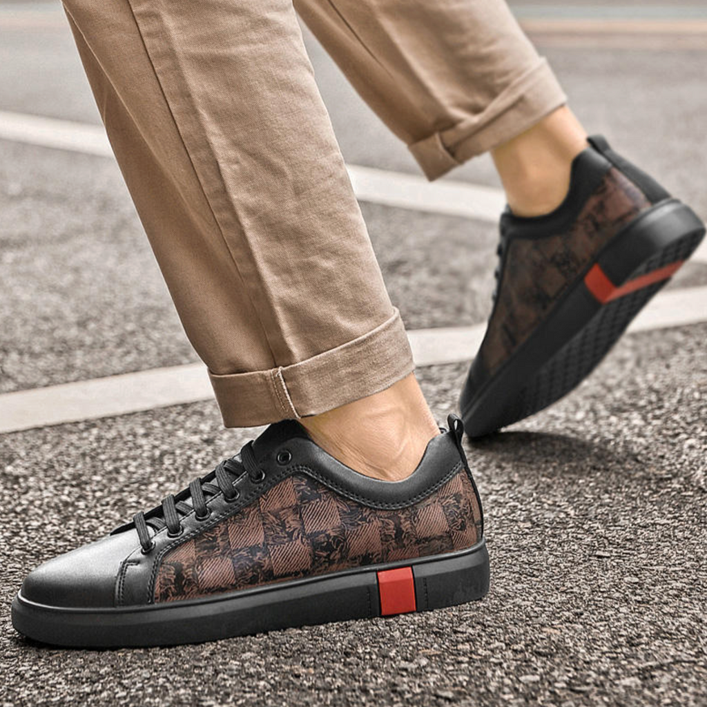 Men’s Lightweight Leather Casual Shoes – Breathable Korean-Style Flat Shoes for Spring & Autumn