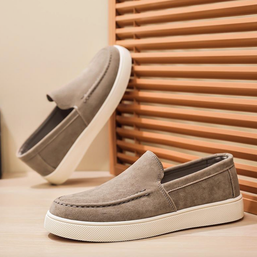 Men’s Lightweight Slip-On Casual Sneakers – Breathable Easy-Wear Loafers for Everyday Commuting