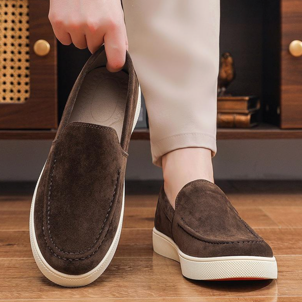 Men’s Lightweight Slip-On Casual Sneakers – Breathable Easy-Wear Loafers for Everyday Commuting
