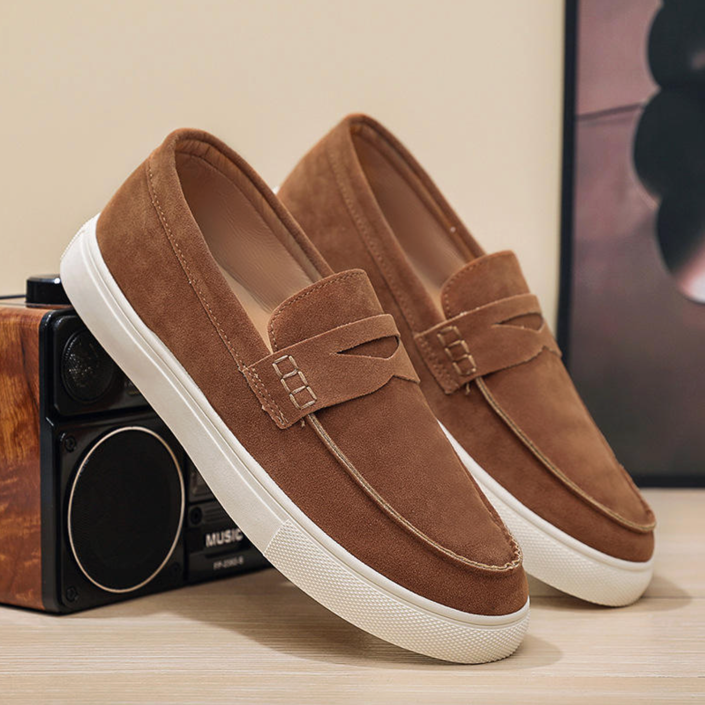 Men’s Lightweight Casual Loafers – Flat-Bottom Yacht Shoes for Commuting & Everyday Wear